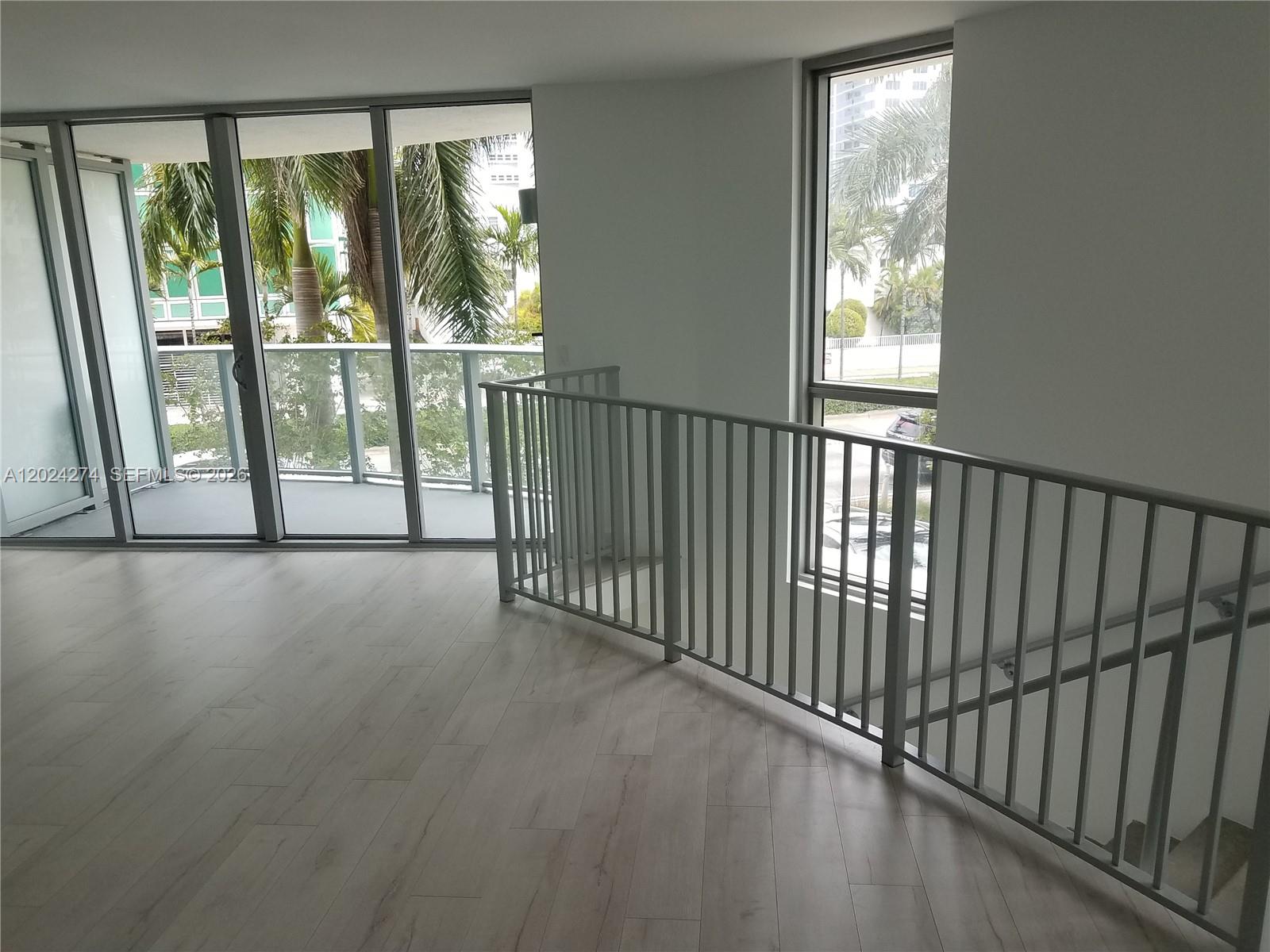 PELORO CONDO - Residential
