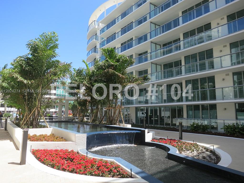 PELORO CONDO - Residential