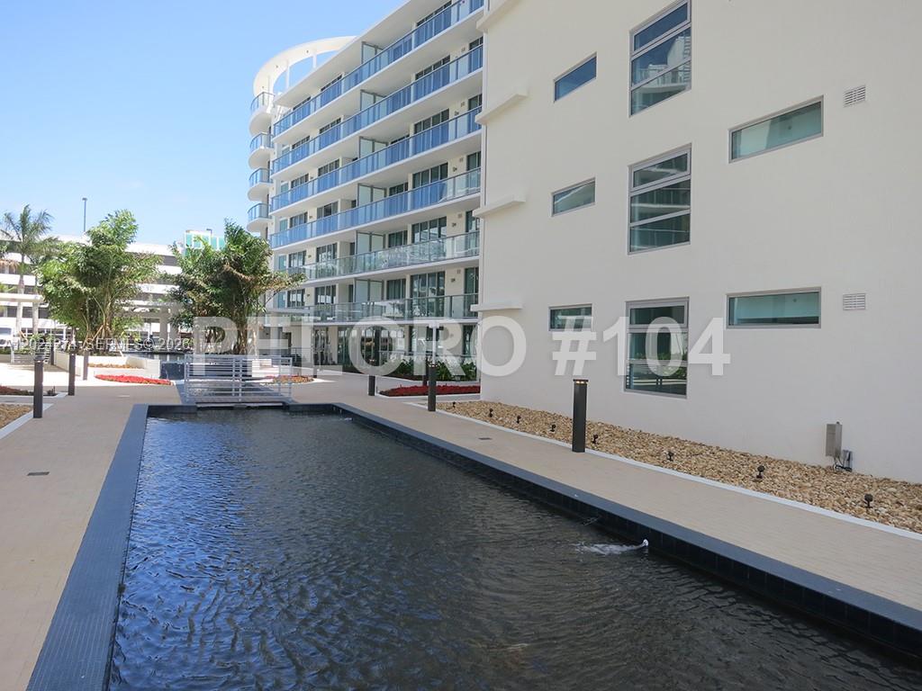 PELORO CONDO - Residential