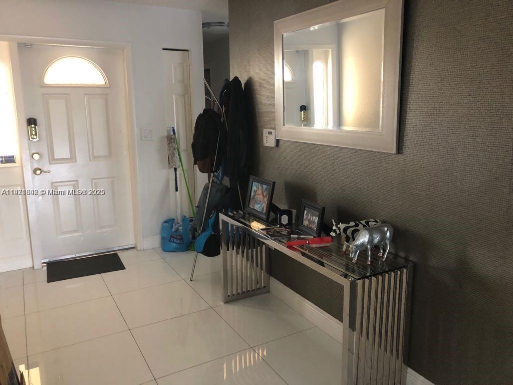 AMEND PLAT OF DORAL WOODS - Residential Lease