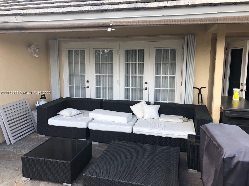 AMEND PLAT OF DORAL WOODS - Residential Lease