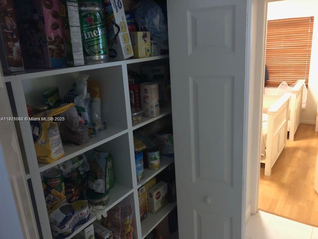 AMEND PLAT OF DORAL WOODS - Residential Lease