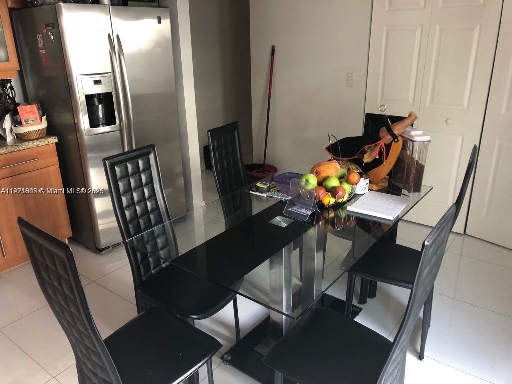 AMEND PLAT OF DORAL WOODS - Residential Lease