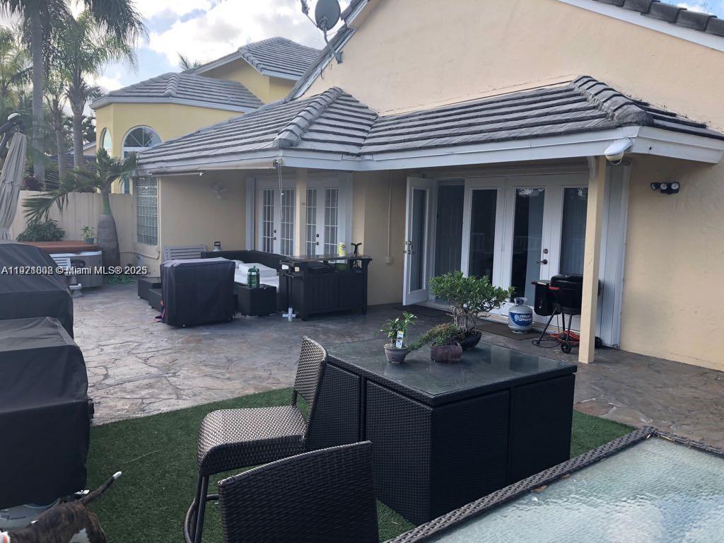 AMEND PLAT OF DORAL WOODS - Residential Lease