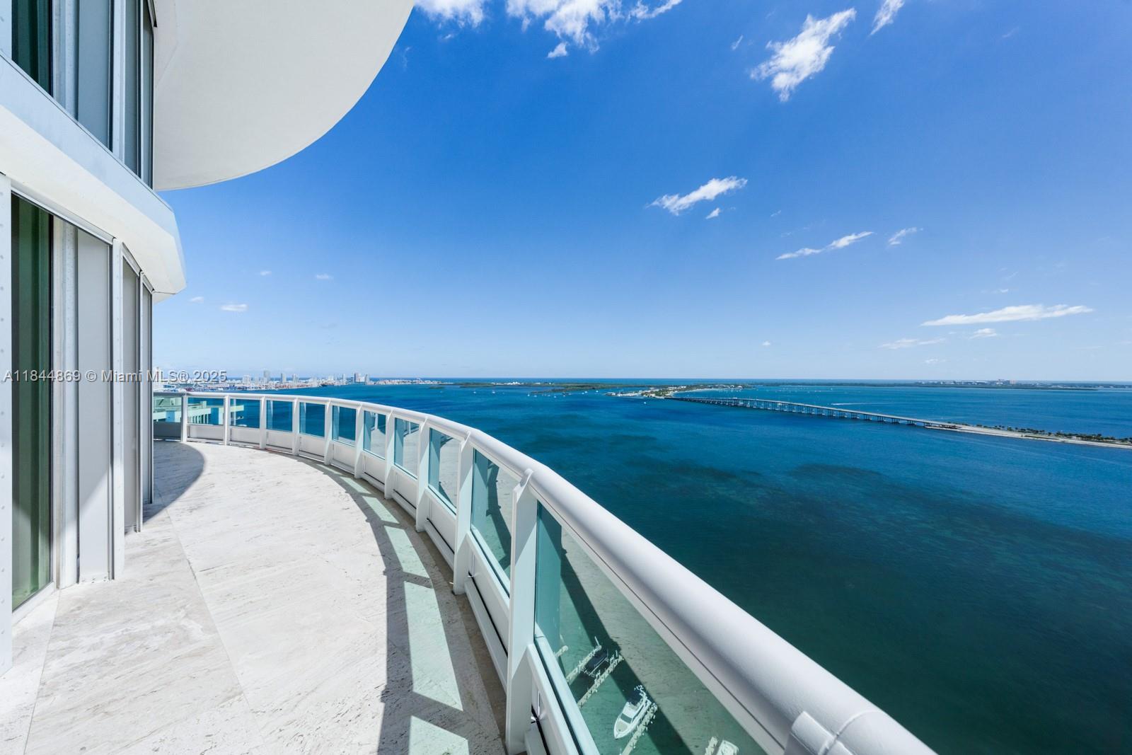 1643 Brickell Ave 3702