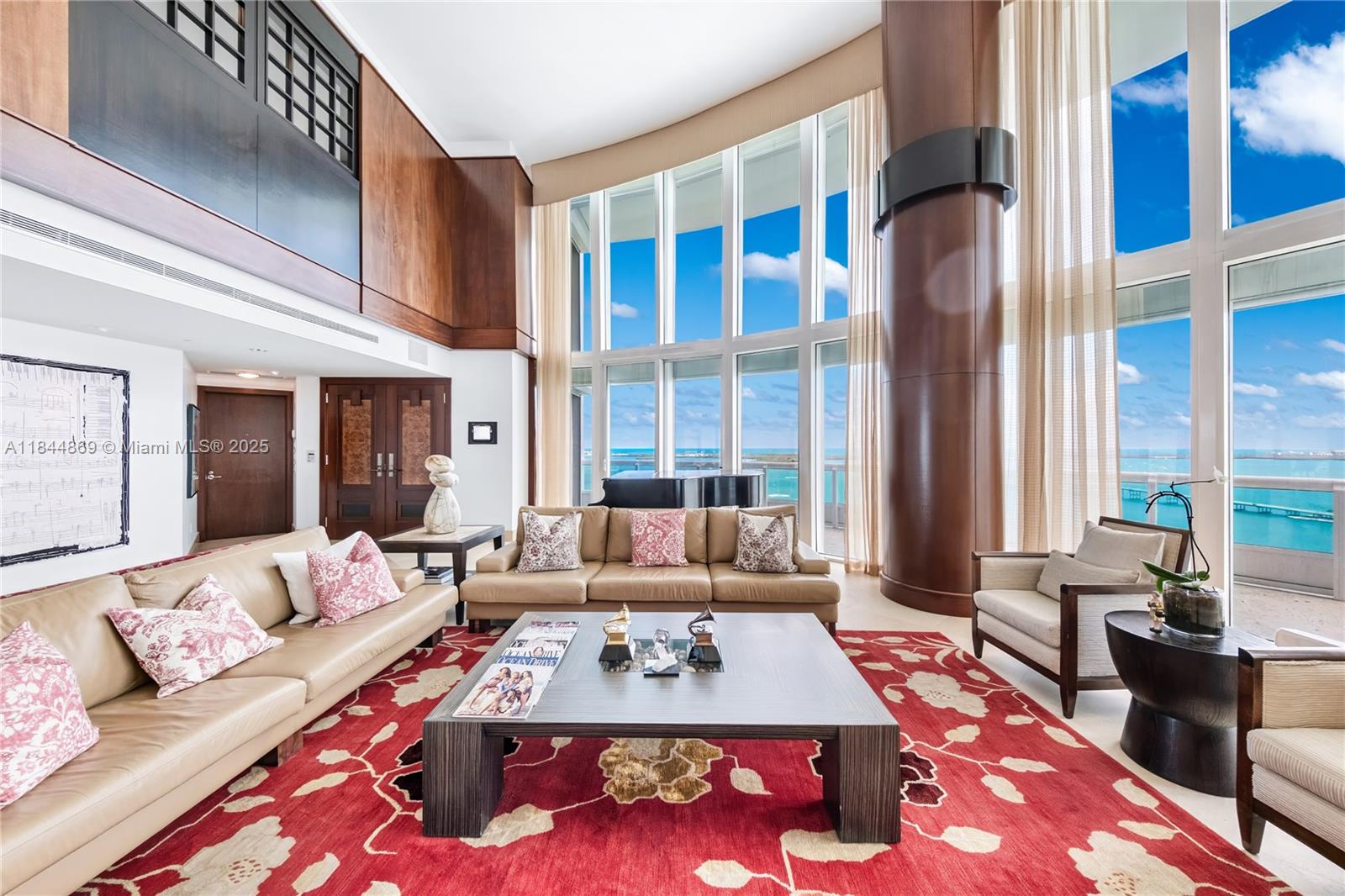 1643 Brickell Ave 3702