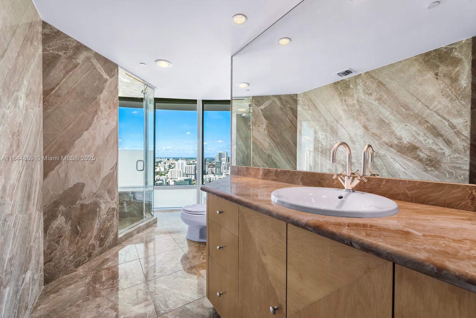 SANTA MARIA CONDO - Residential