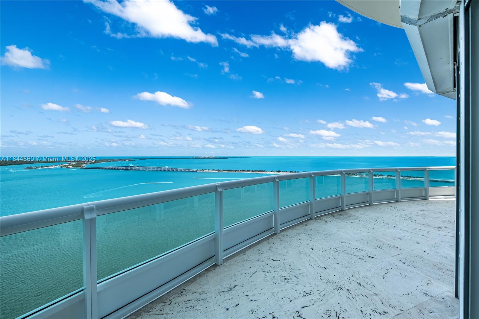 1643 Brickell Ave 3702