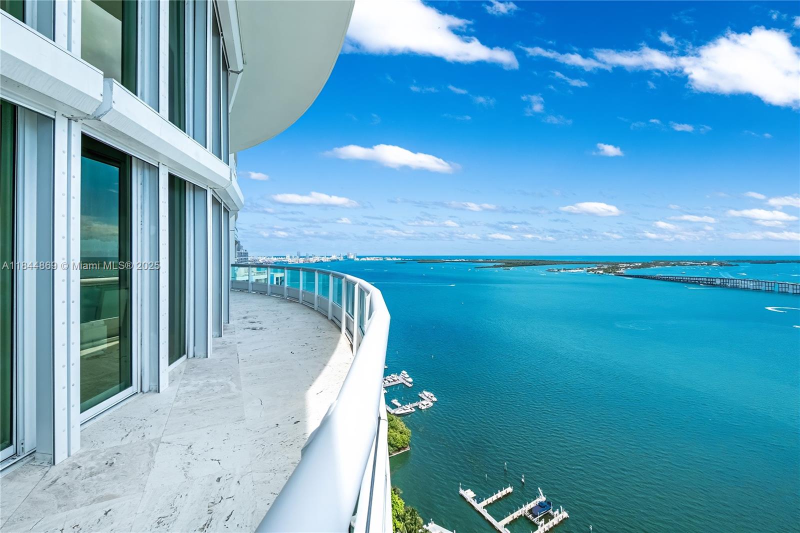 1643 Brickell Ave 3702