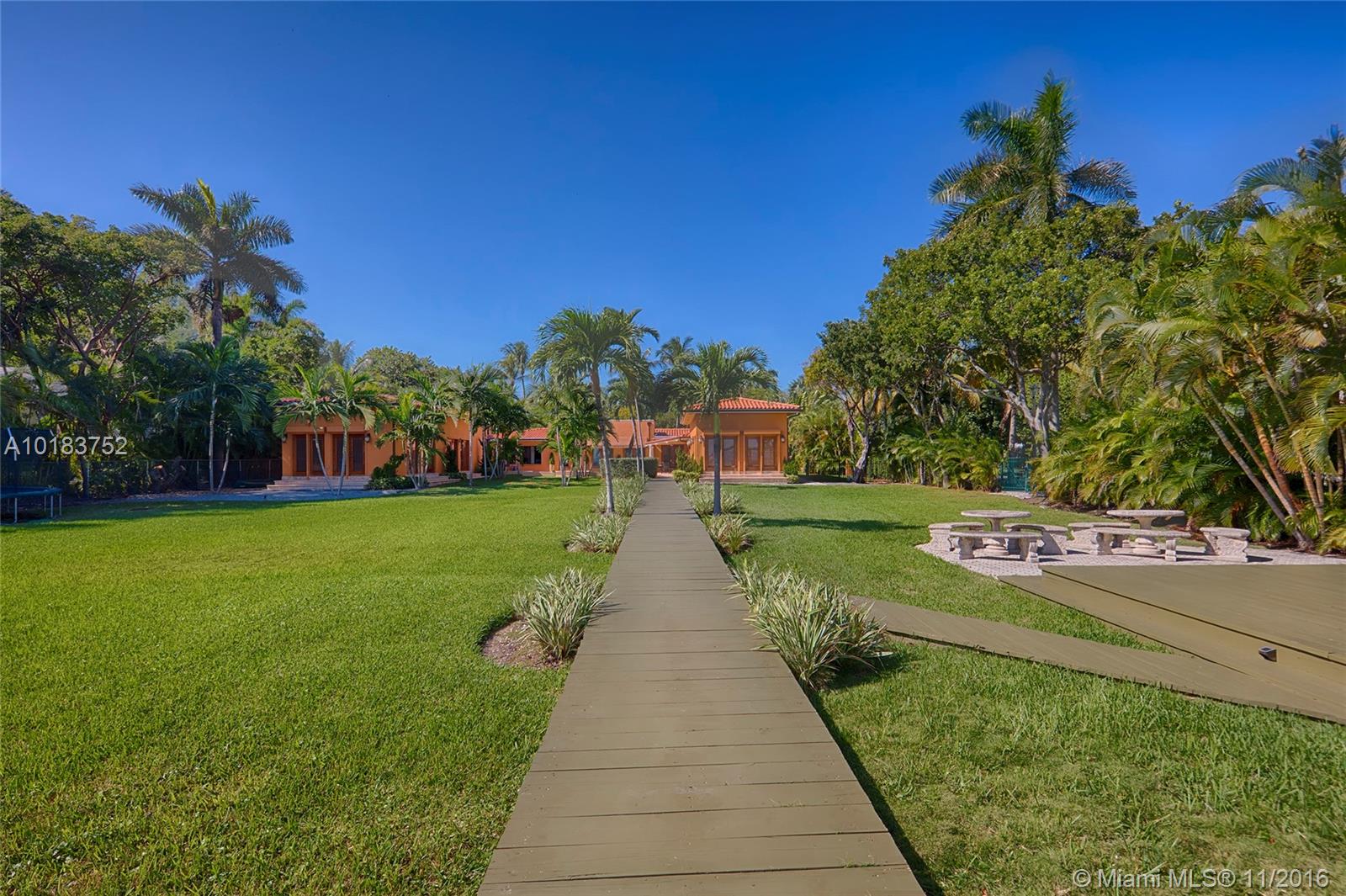 Bay Shore Un 2 - Residential