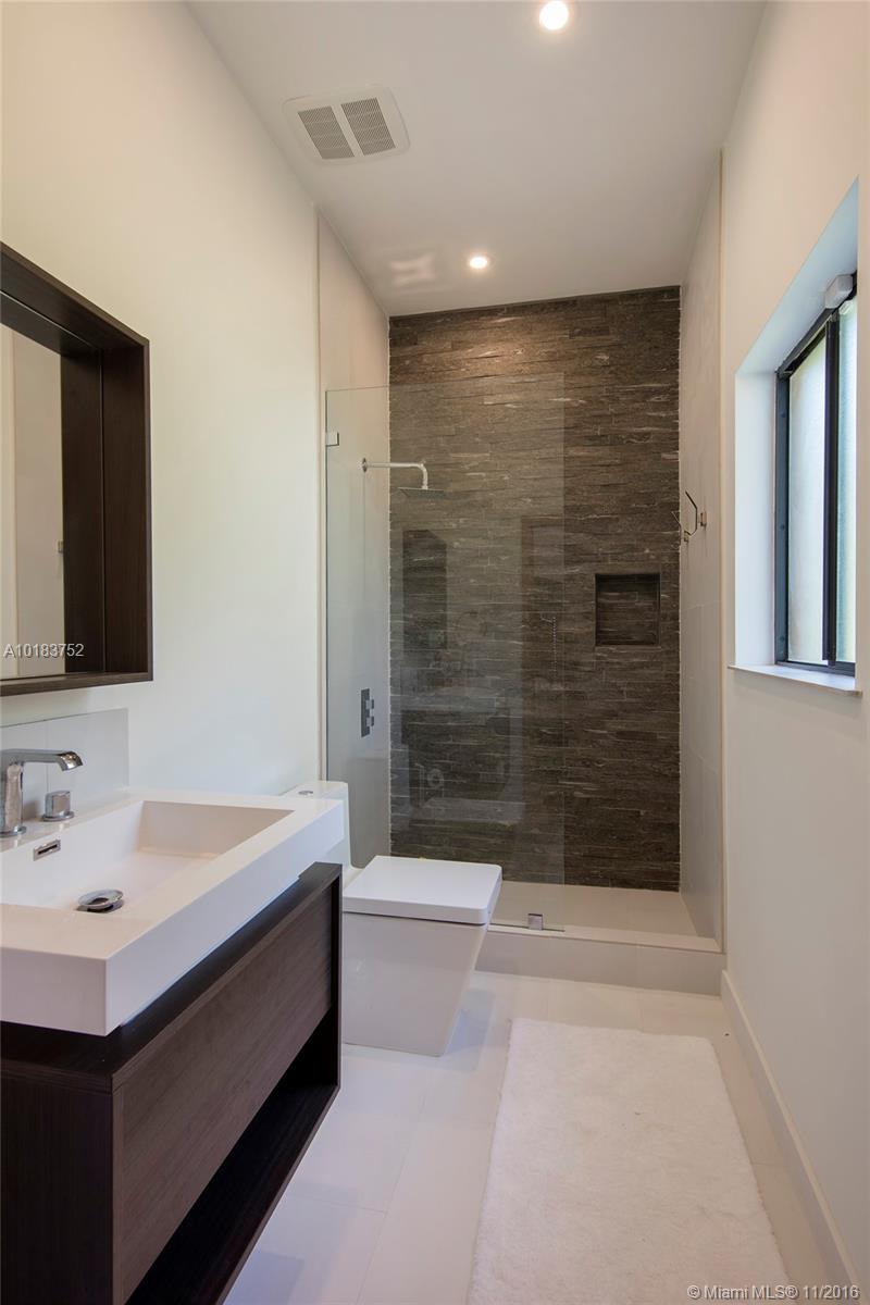 Bay Shore Un 2 - Residential