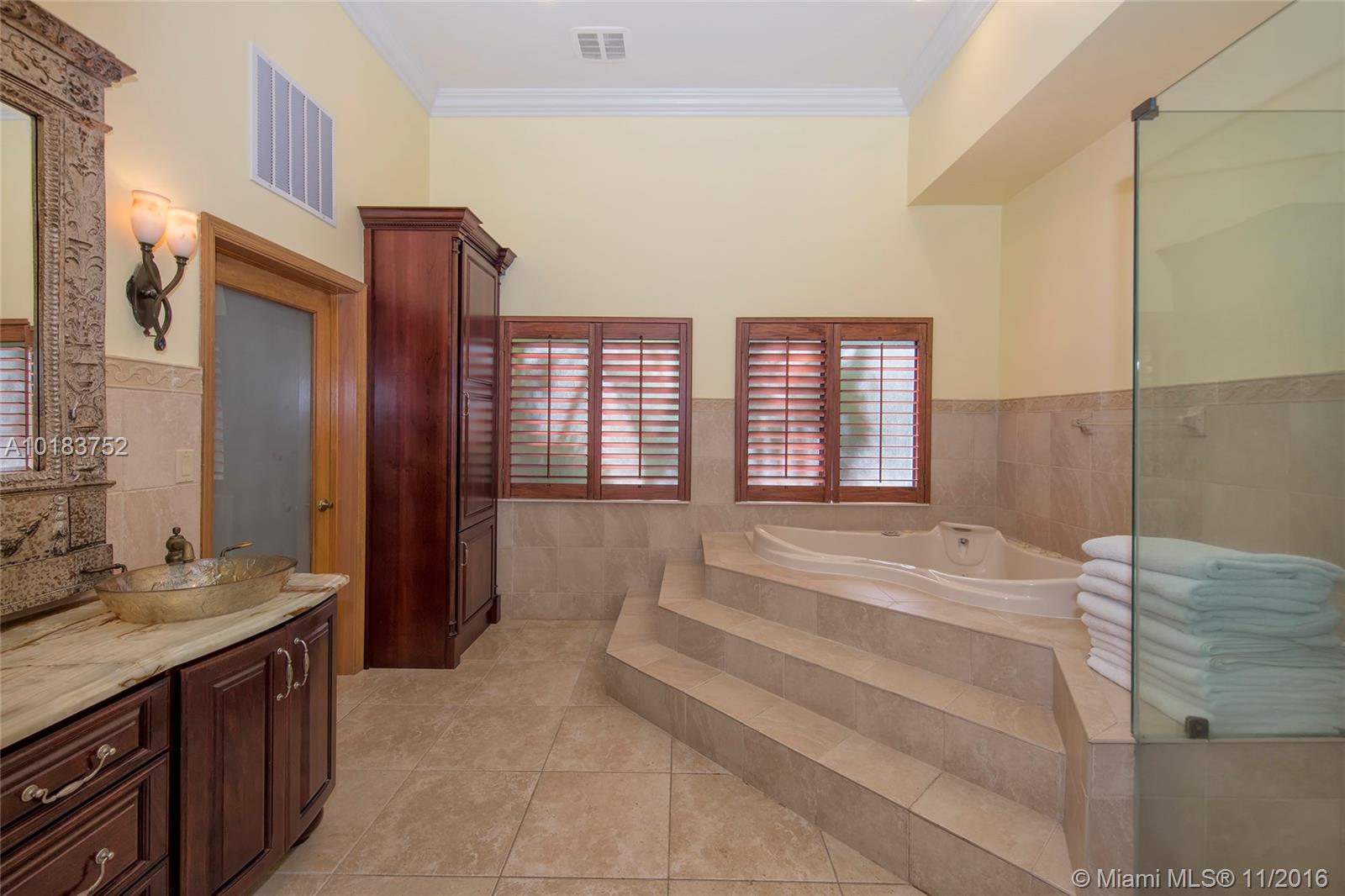 Bay Shore Un 2 - Residential