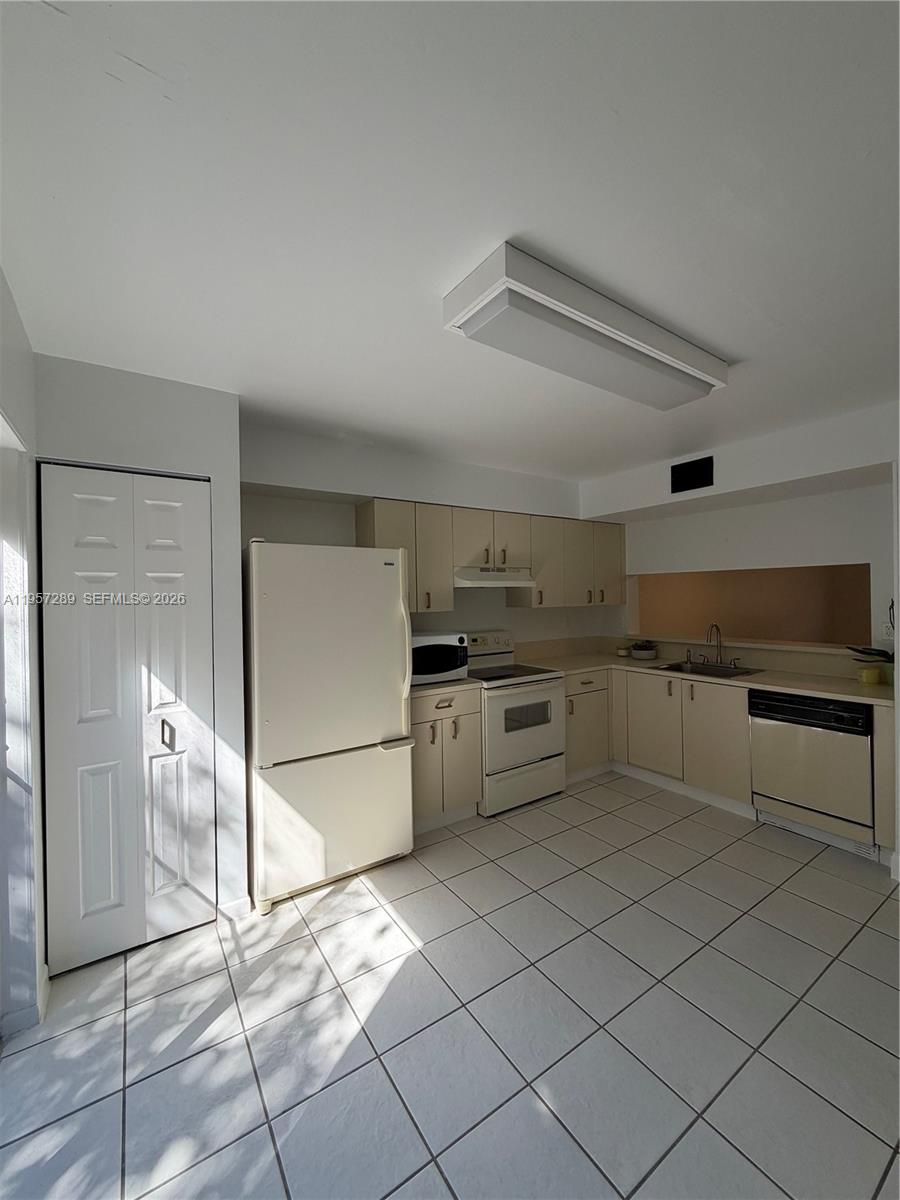 WATERVIEW CONDO - Residential