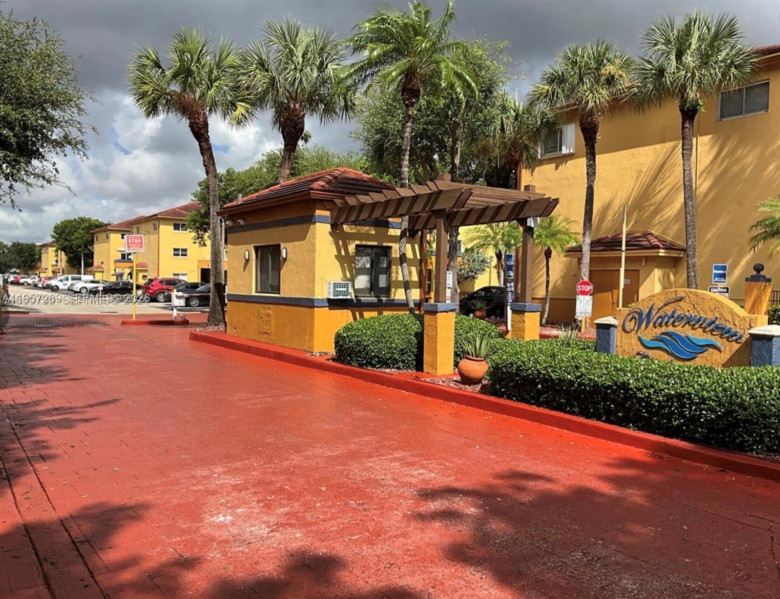 WATERVIEW CONDO - Residential