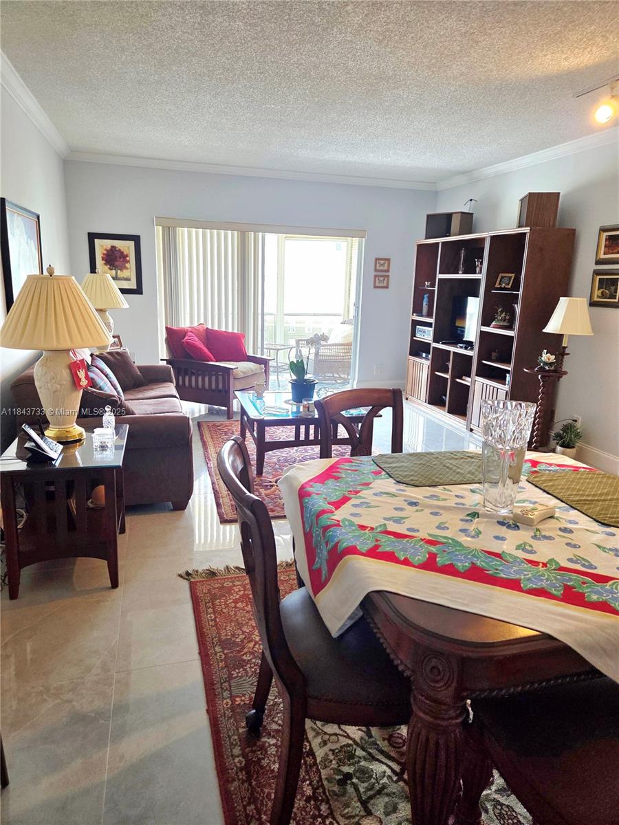 HILLCREST EAST NO 22 COND - Residential