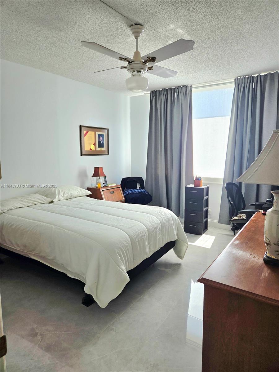 HILLCREST EAST NO 22 COND - Residential