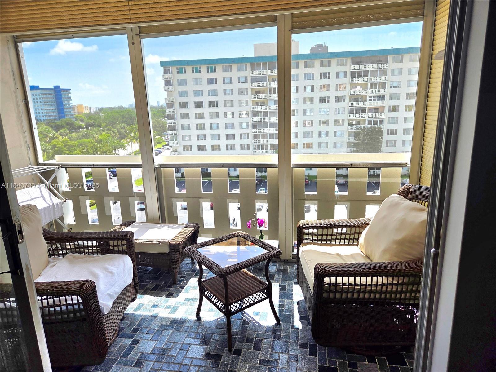 HILLCREST EAST NO 22 COND - Residential