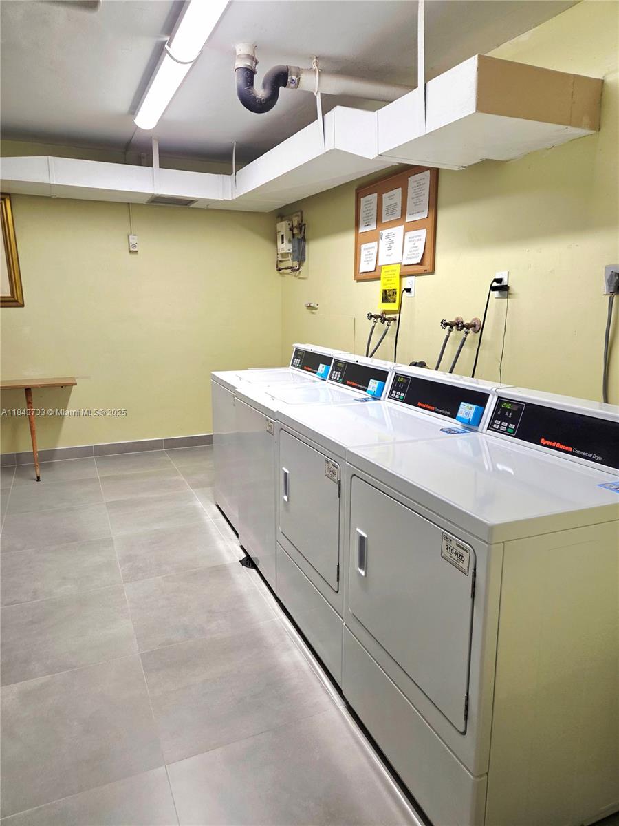 HILLCREST EAST NO 22 COND - Residential