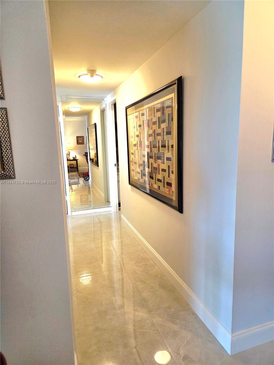 HILLCREST EAST NO 22 COND - Residential