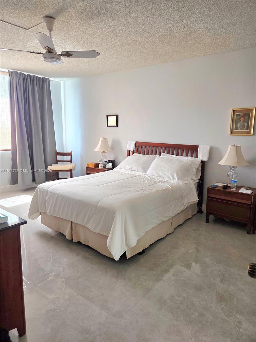 HILLCREST EAST NO 22 COND - Residential