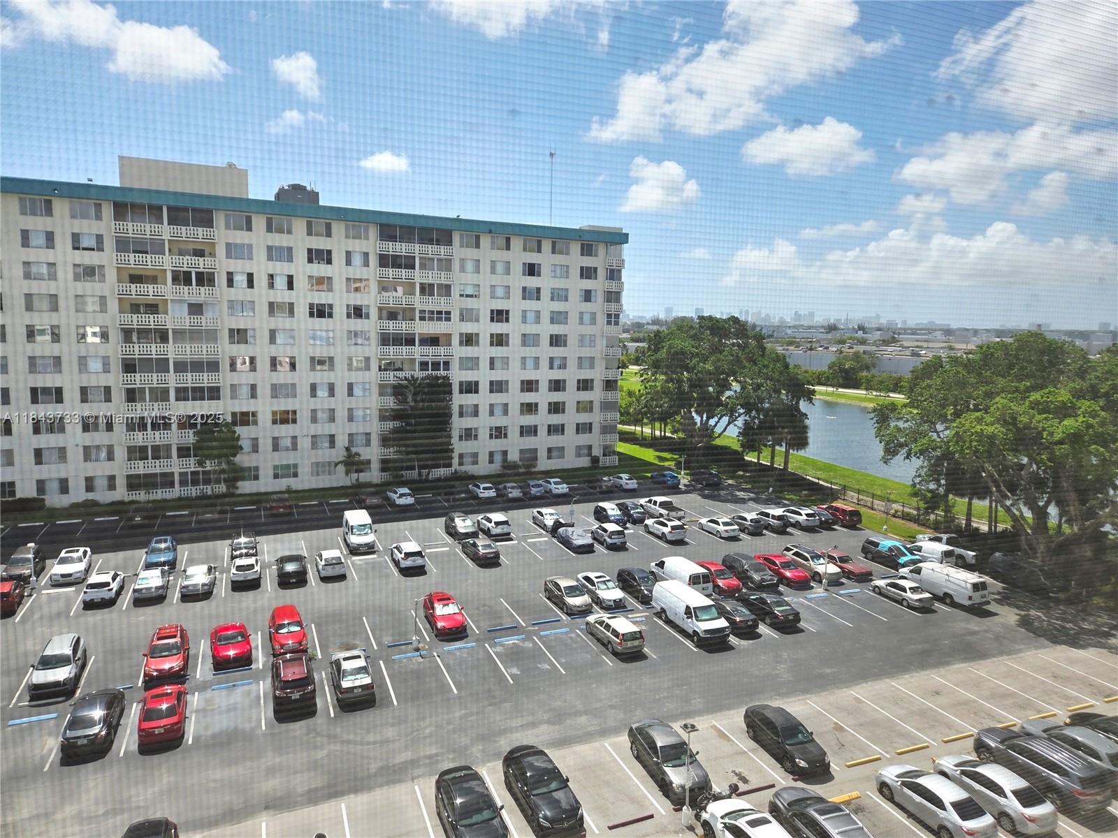 HILLCREST EAST NO 22 COND - Residential