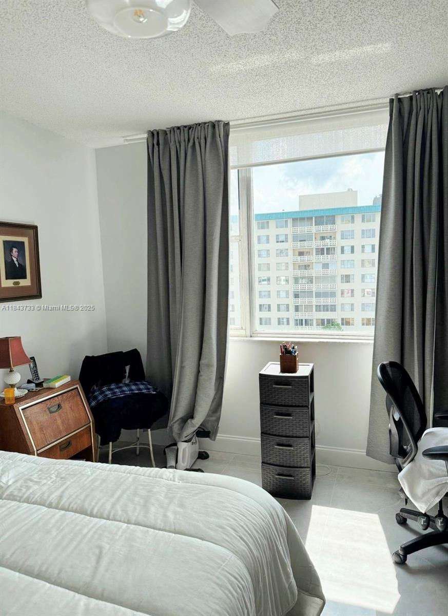 HILLCREST EAST NO 22 COND - Residential