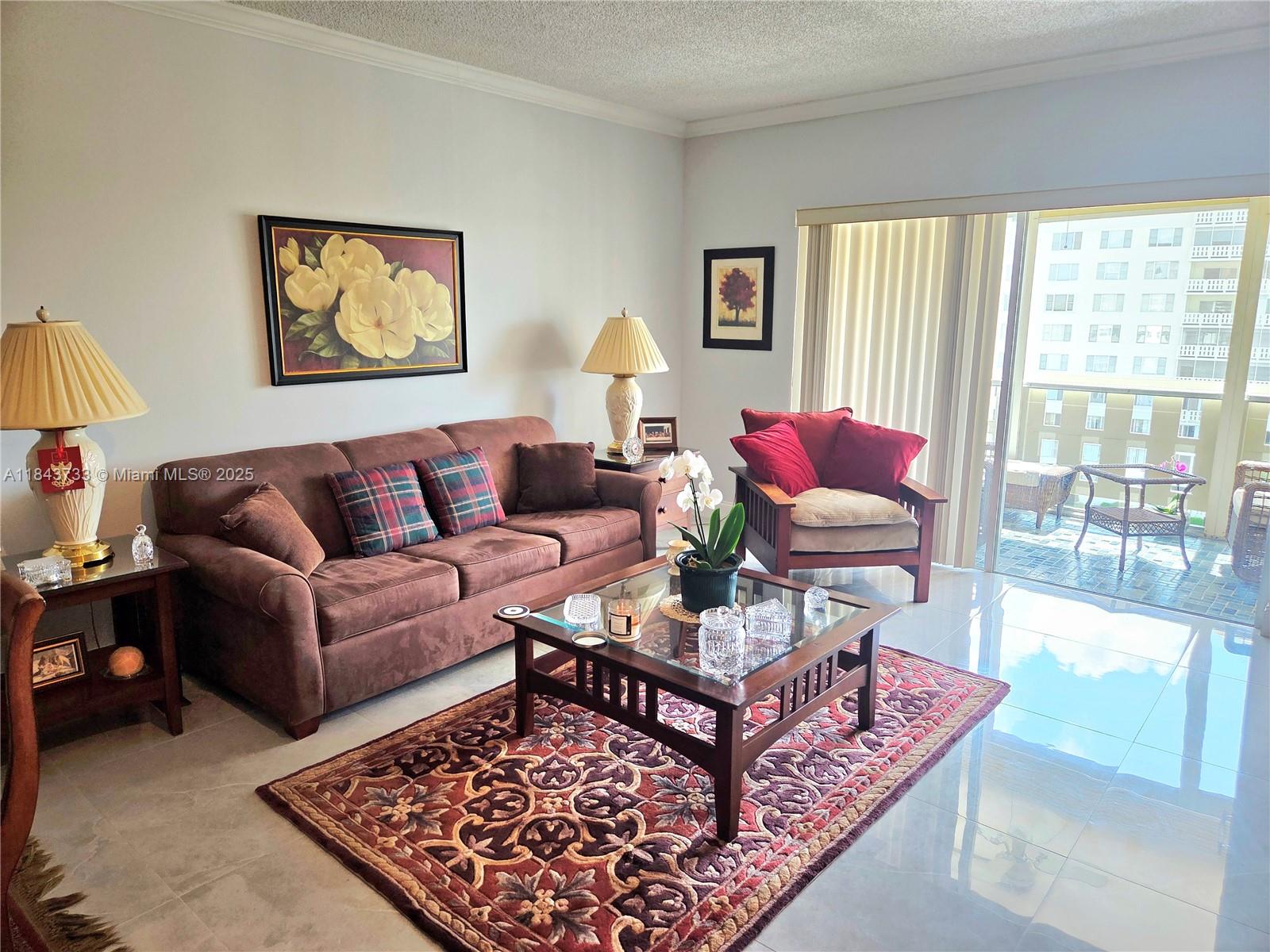 HILLCREST EAST NO 22 COND - Residential