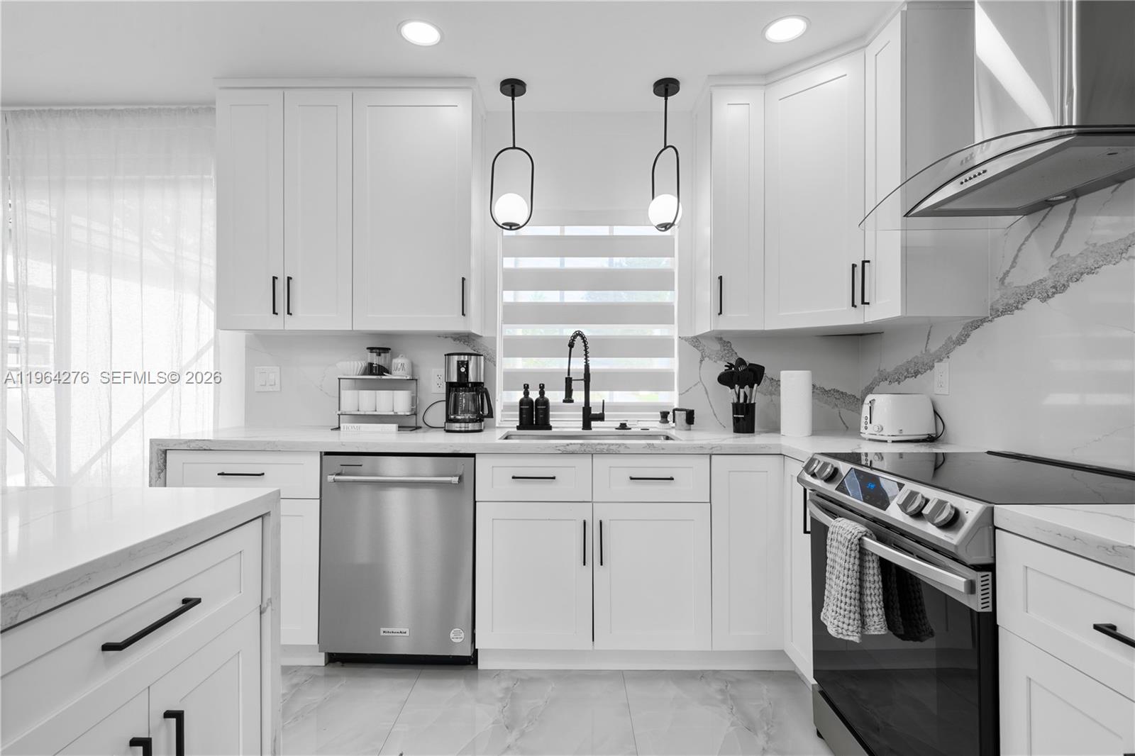 W MIAMI SHORES SEC B - Residential