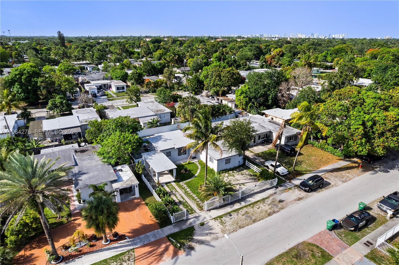 W MIAMI SHORES SEC B - Residential