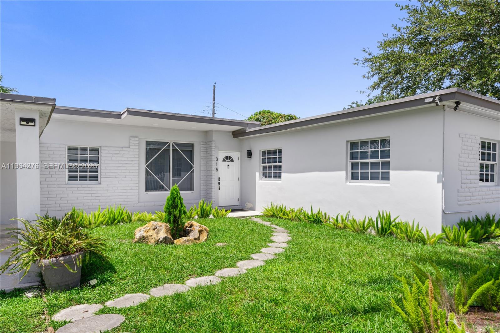 W MIAMI SHORES SEC B - Residential