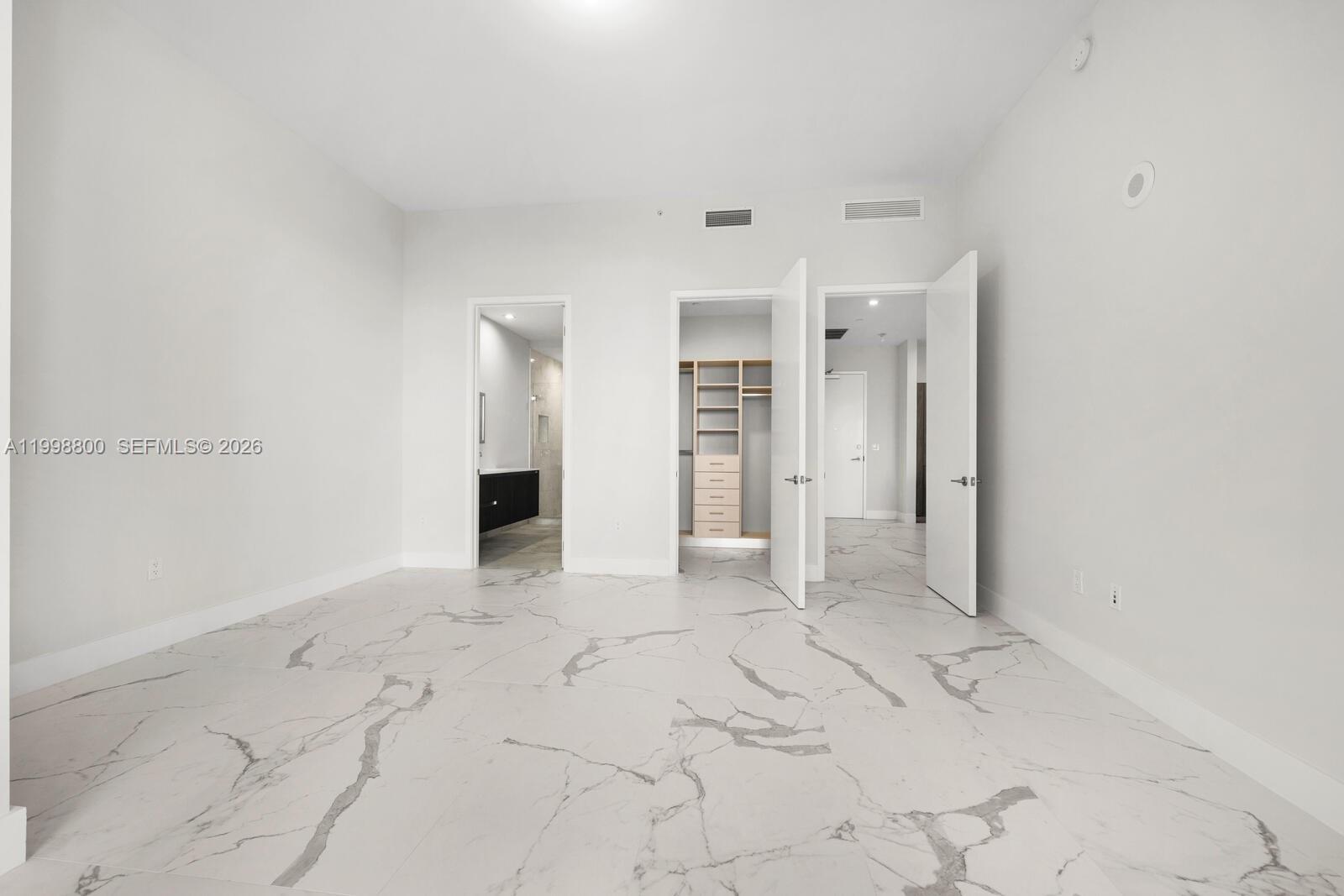 GIRALDA PLACE CONDO - Residential