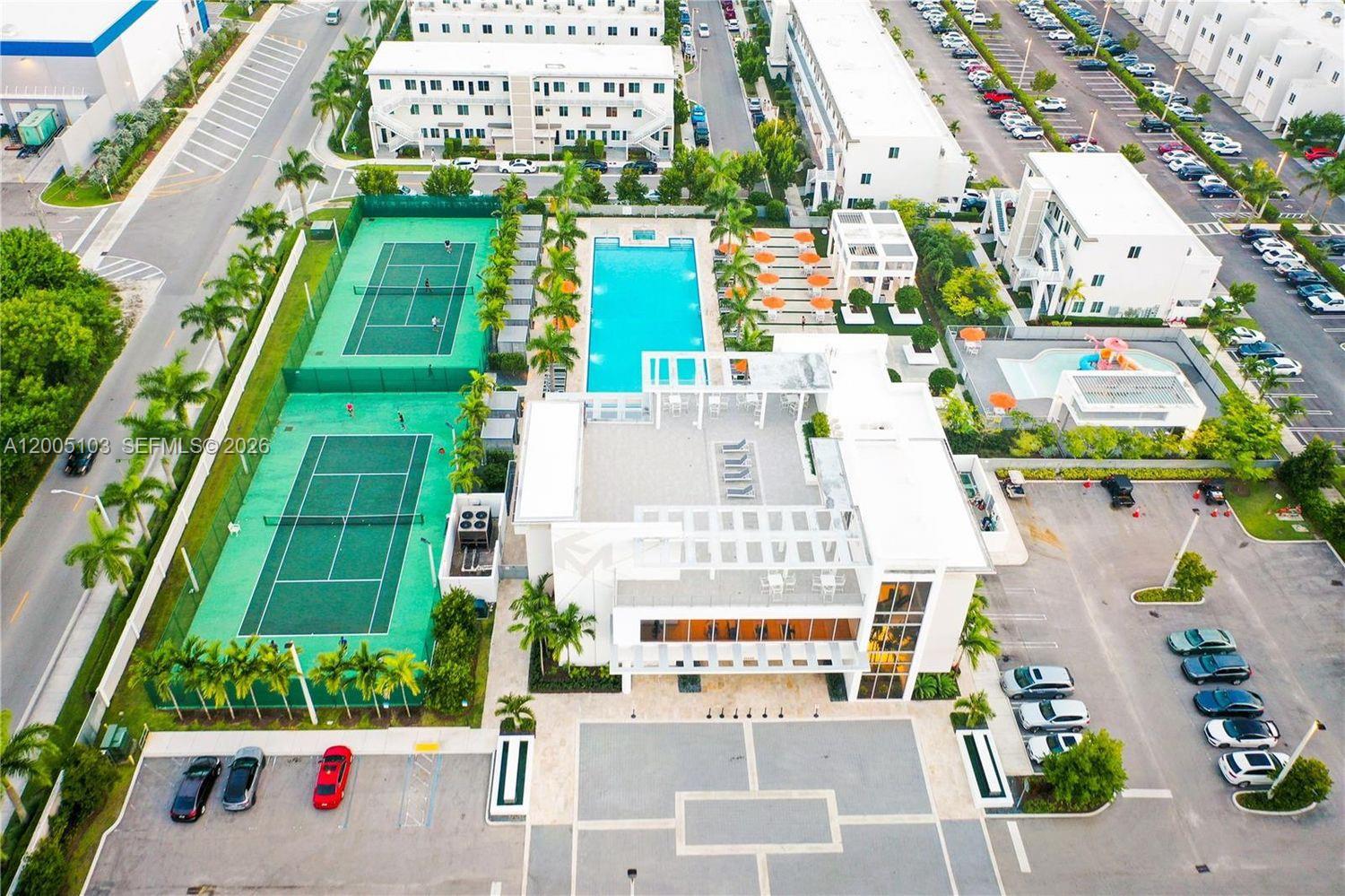 LANDMARK AT DORAL - Residential