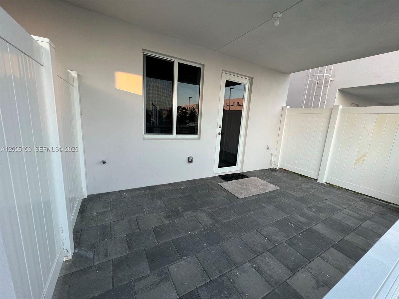 LANDMARK AT DORAL - Residential