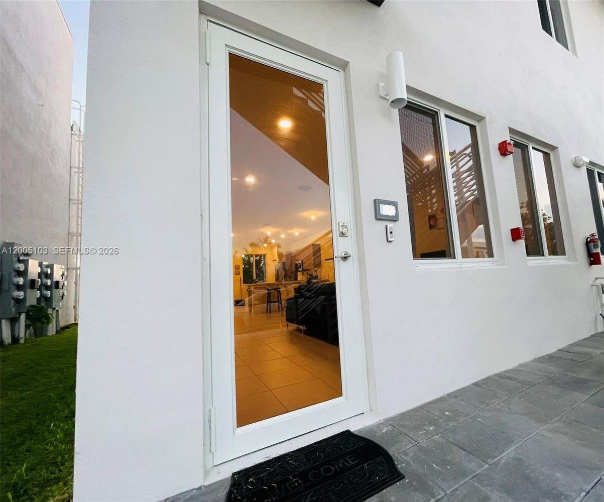 LANDMARK AT DORAL - Residential