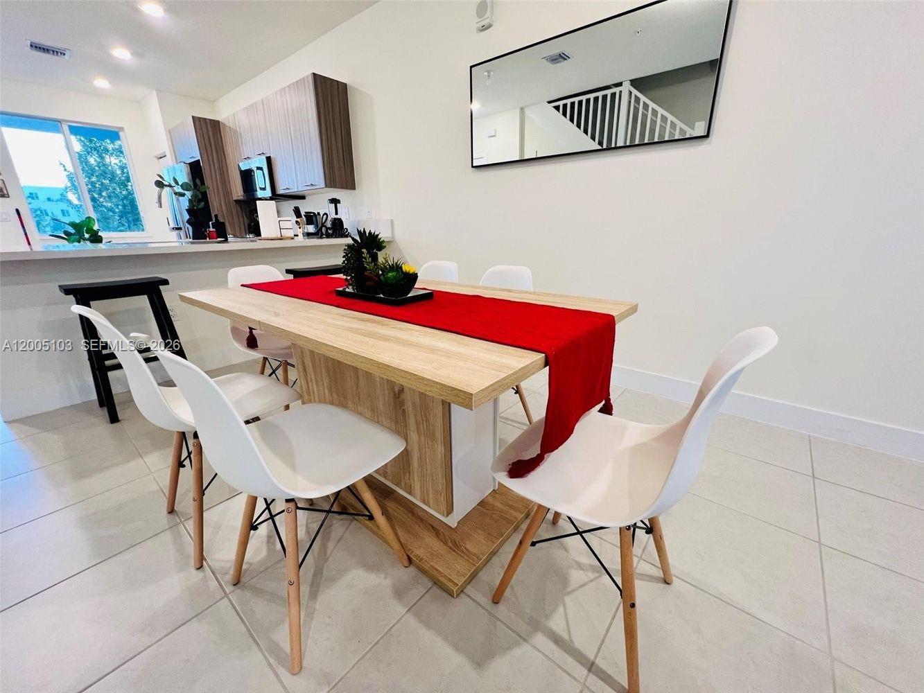 LANDMARK AT DORAL - Residential