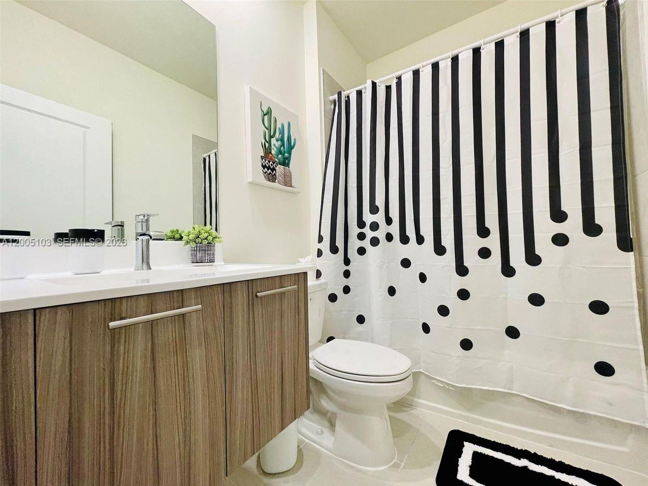 LANDMARK AT DORAL - Residential