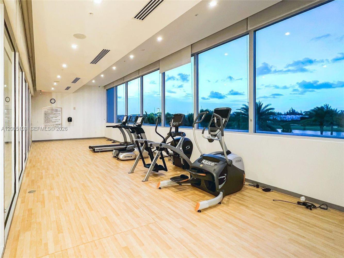 LANDMARK AT DORAL - Residential