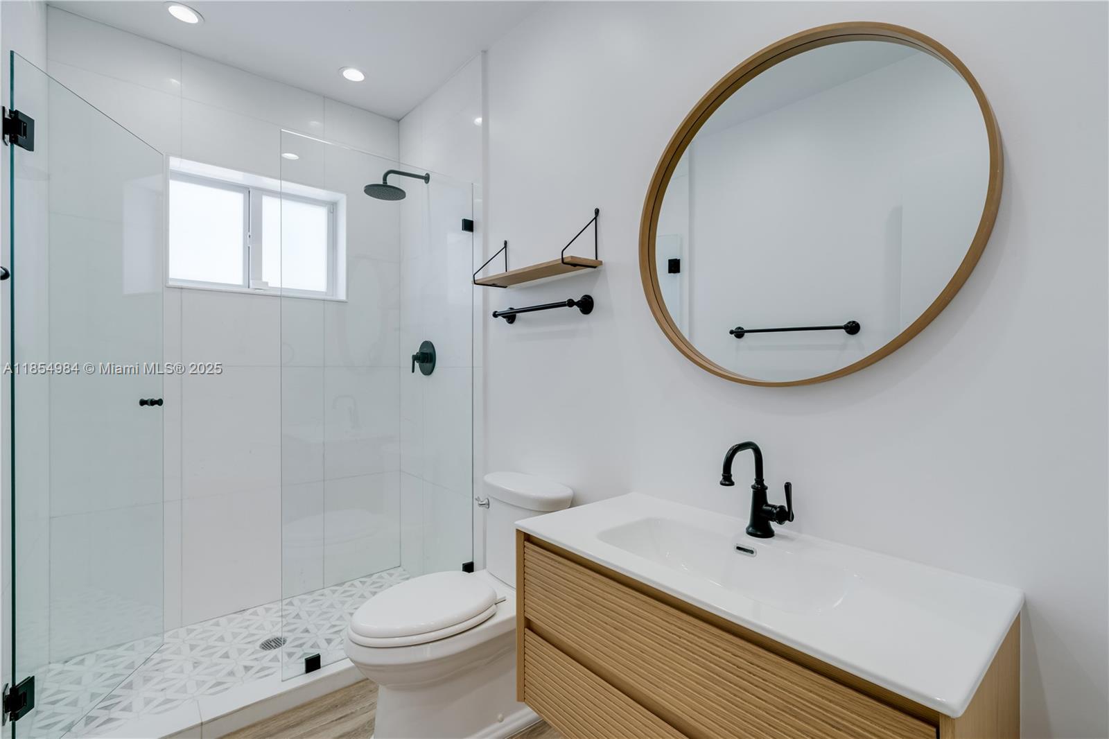 SHADOWLAWN - Residential