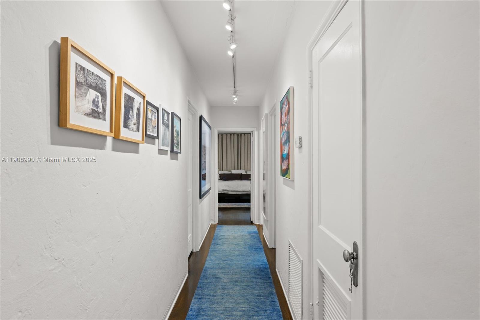 MIAMI SHORES SEC 3 - Residential