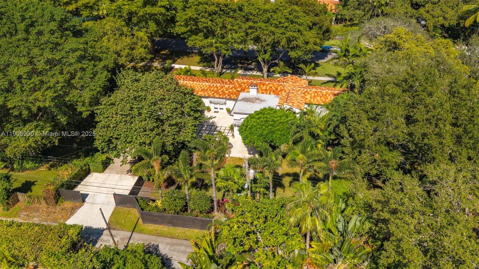 MIAMI SHORES SEC 3 - Residential