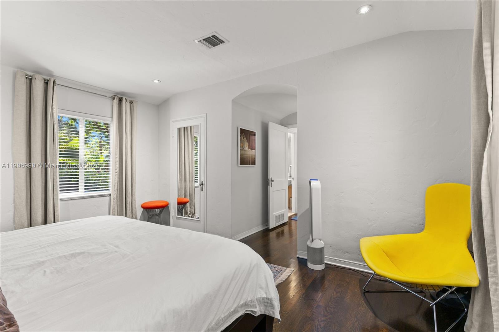 MIAMI SHORES SEC 3 - Residential