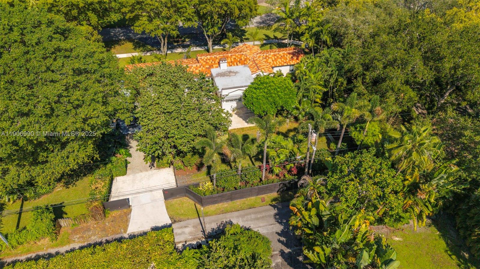 MIAMI SHORES SEC 3 - Residential
