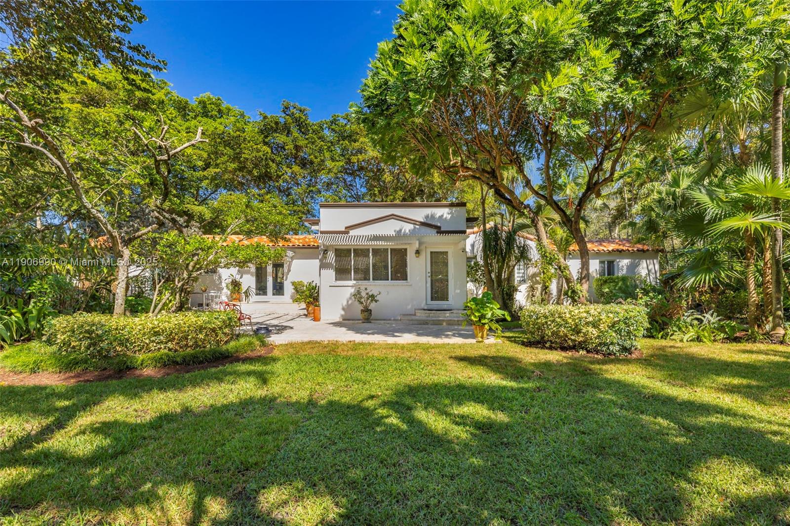 MIAMI SHORES SEC 3 - Residential