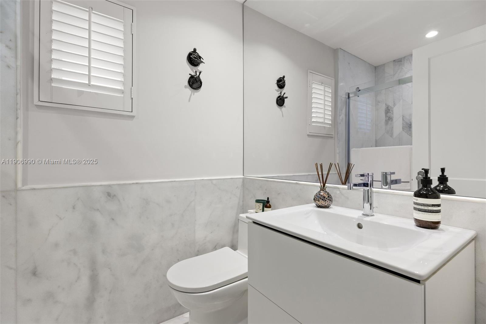 MIAMI SHORES SEC 3 - Residential