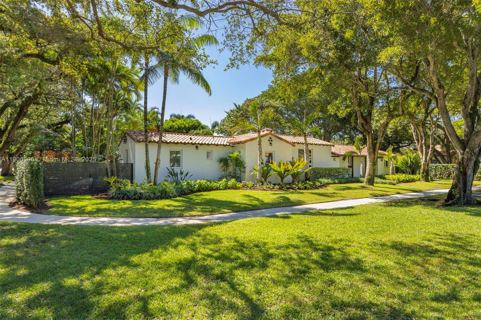 MIAMI SHORES SEC 3 - Residential