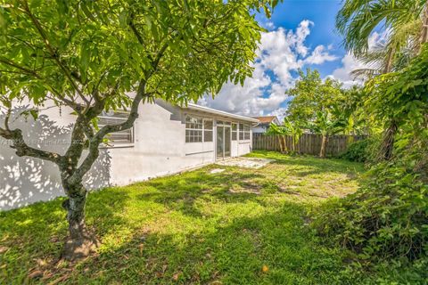 Photo of 22226 SW 62nd Ave, Boca Raton, FL 33428 (MLS # A11823585)