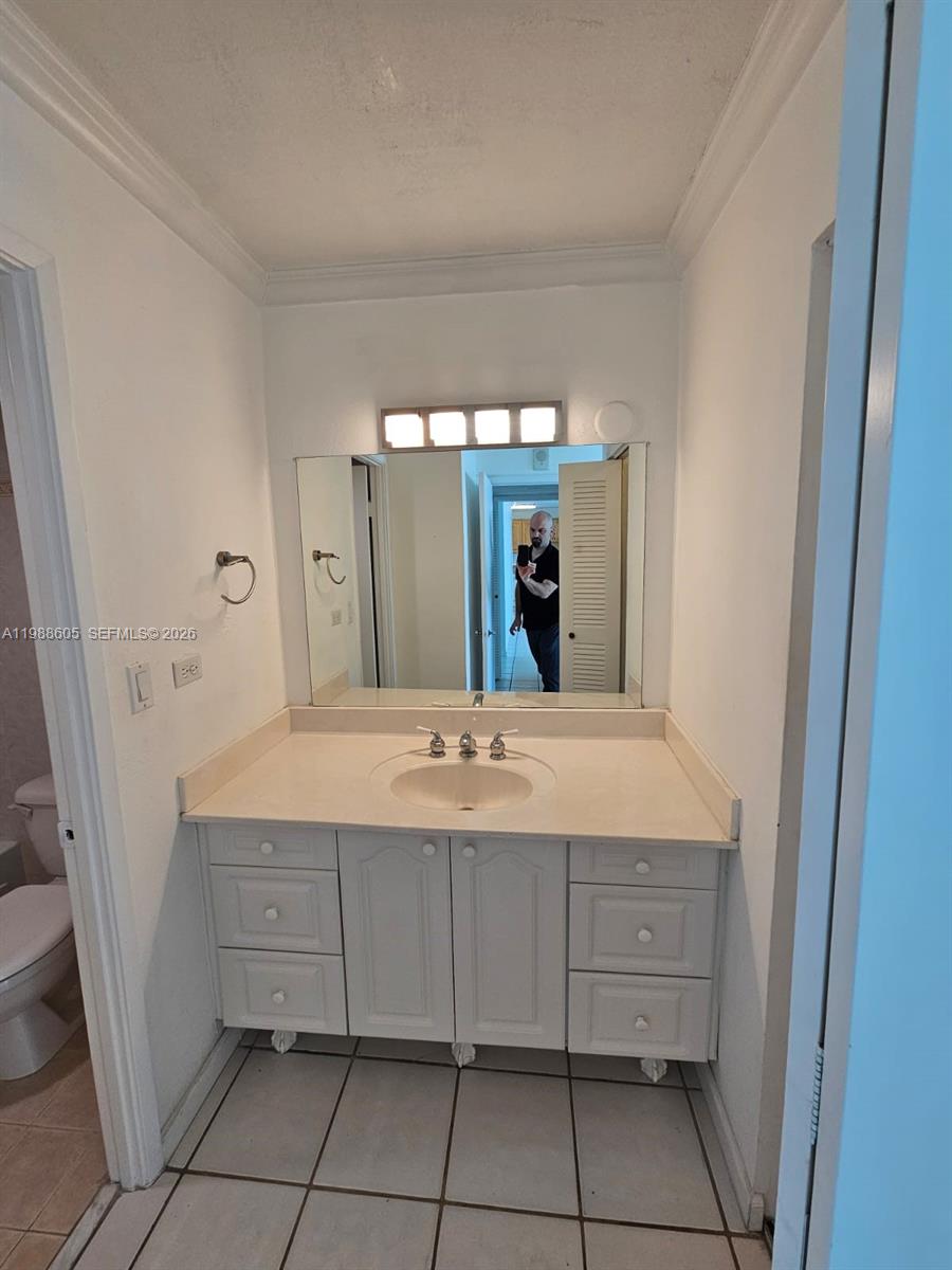 BURLEIGH HOUSE CONDO - Residential