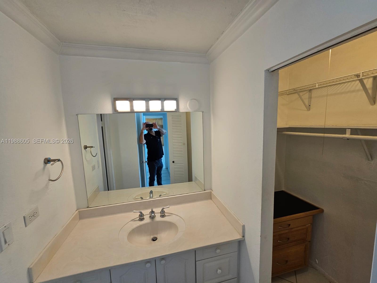 BURLEIGH HOUSE CONDO - Residential