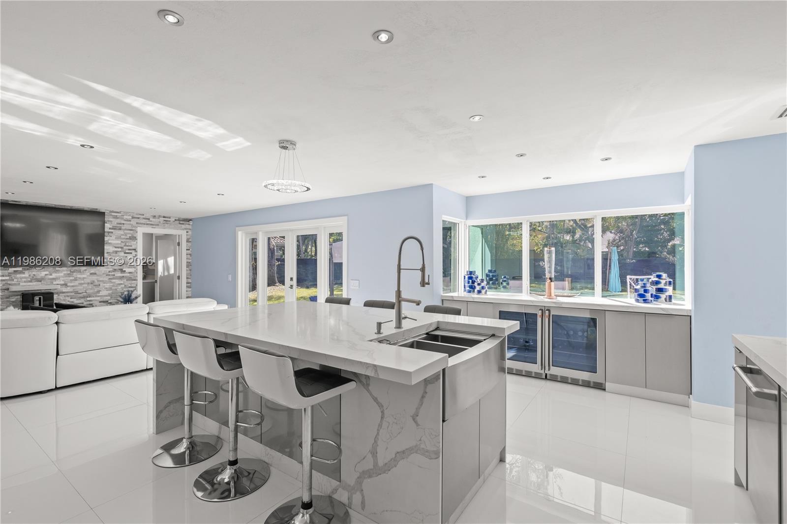 KINGS COVE - Residential