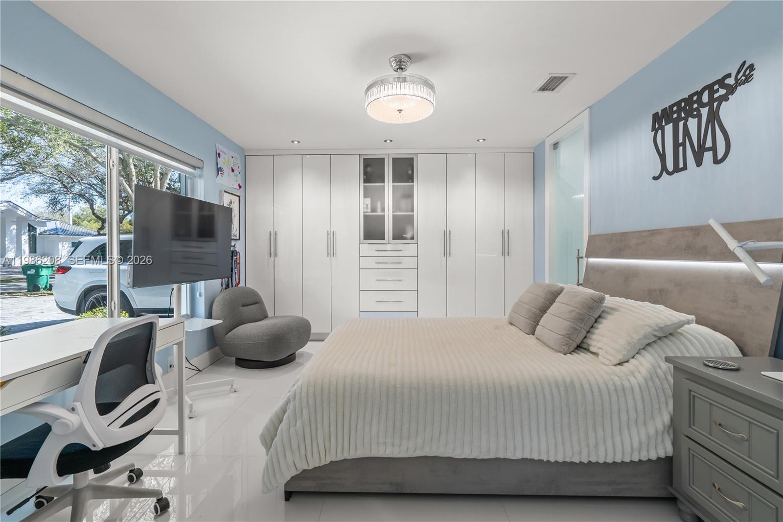 KINGS COVE - Residential